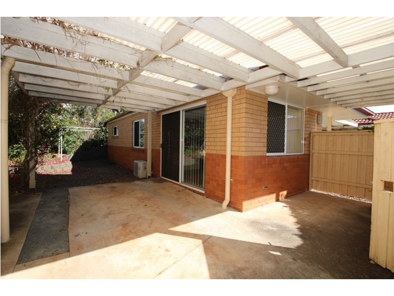 2/27 Norman Street, South Toowoomba QLD 4350