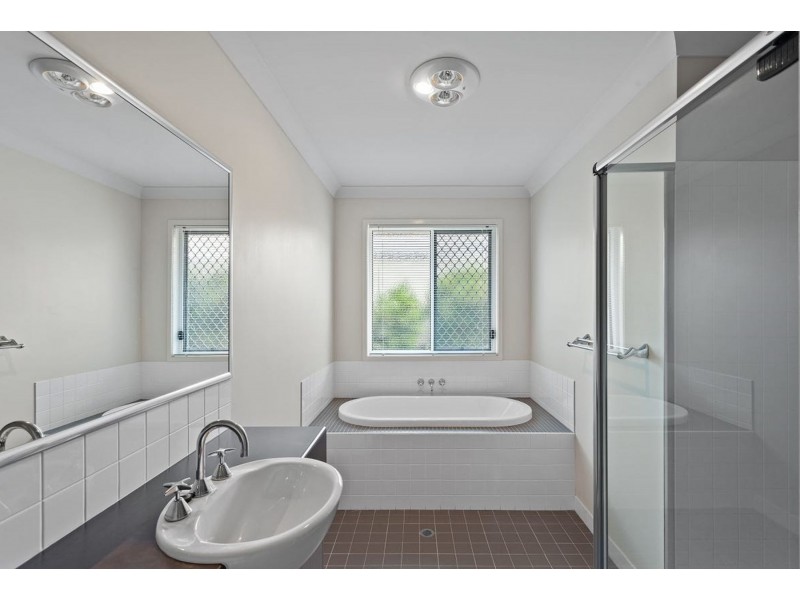 5 Osprey Court, Rangeville QLD 4350