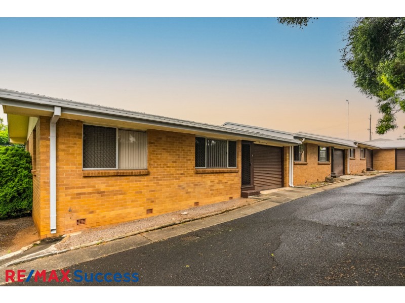 3/90 James Street, South Toowoomba QLD 4350