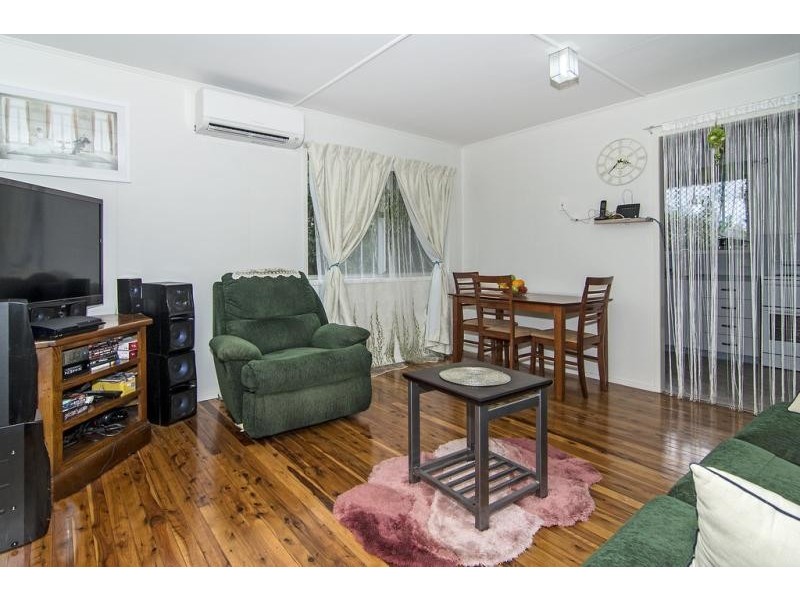 17 Chopin St, Rockville QLD 4350
