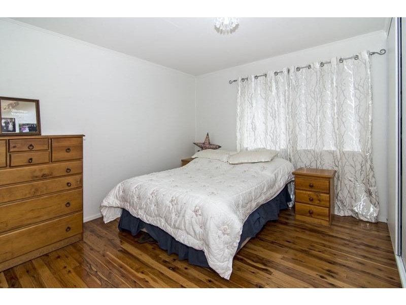 17 Chopin St, Rockville QLD 4350