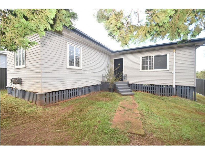 68 Long Street, Rangeville QLD 4350