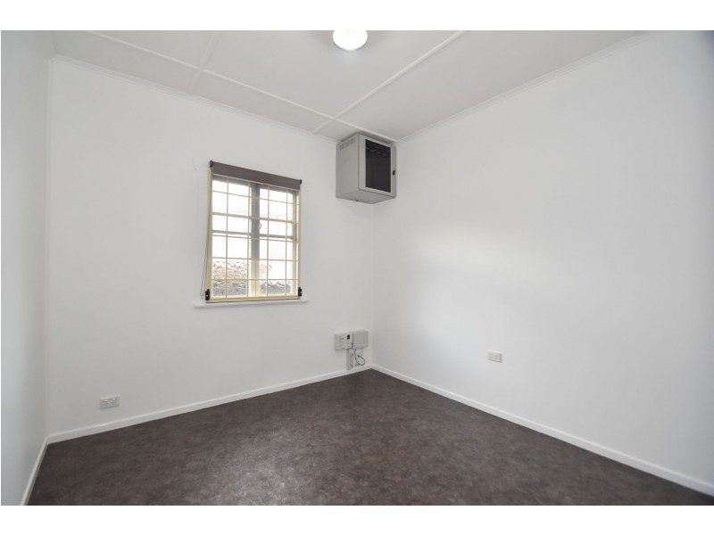 68 Long Street, Rangeville QLD 4350