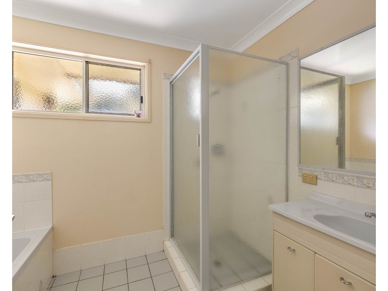 5 Skyline Drive, Blue Mountain Heights QLD 4350