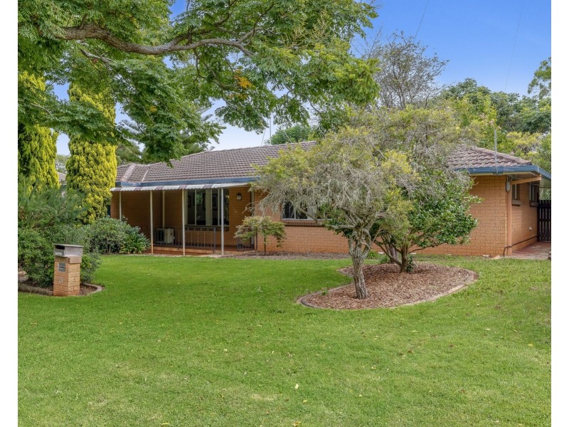 11 Clewley Crescent, Rangeville QLD 4350