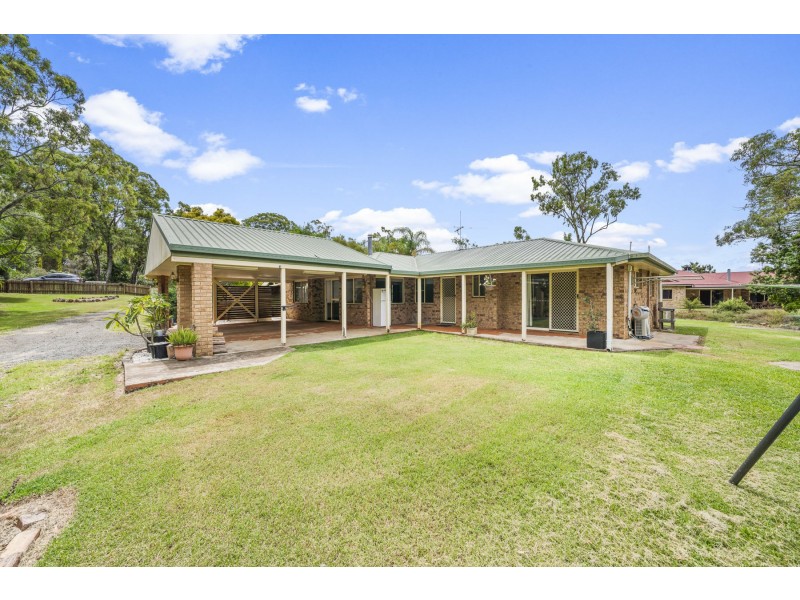 14 Goombungee-Meringandan Road, Meringandan West QLD 4352