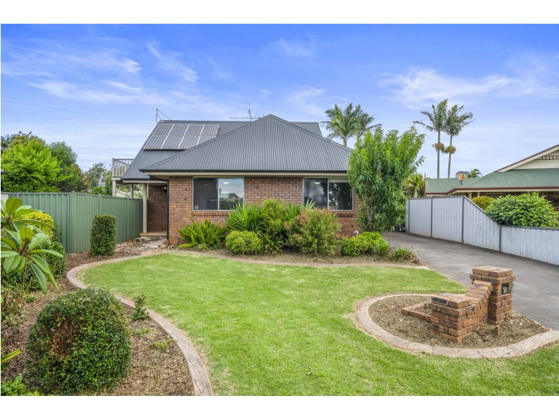 2 Dahlia Court, Middle Ridge QLD 4350