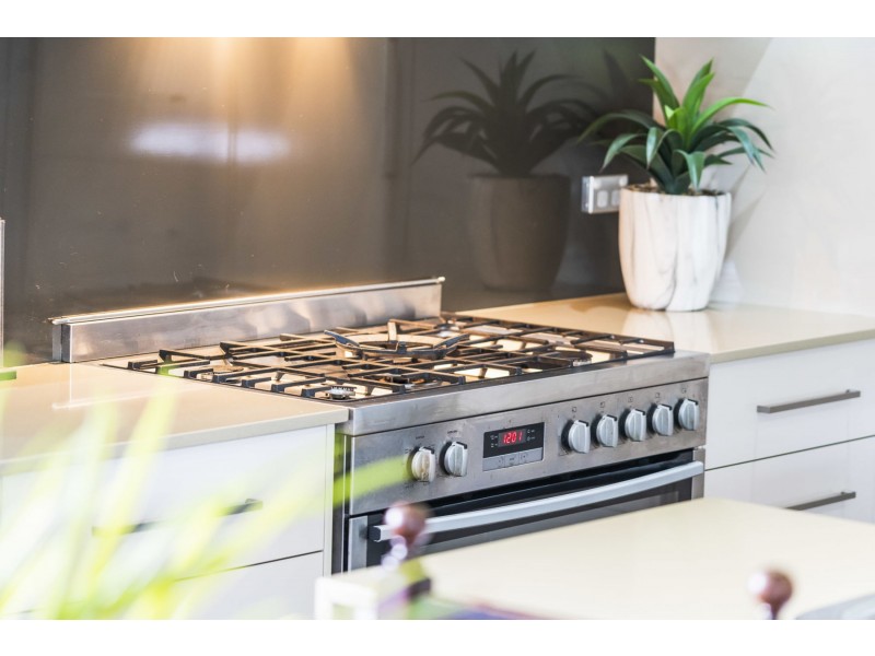 2 Dahlia Court, Middle Ridge QLD 4350