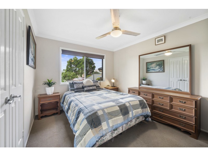 2 Dahlia Court, Middle Ridge QLD 4350