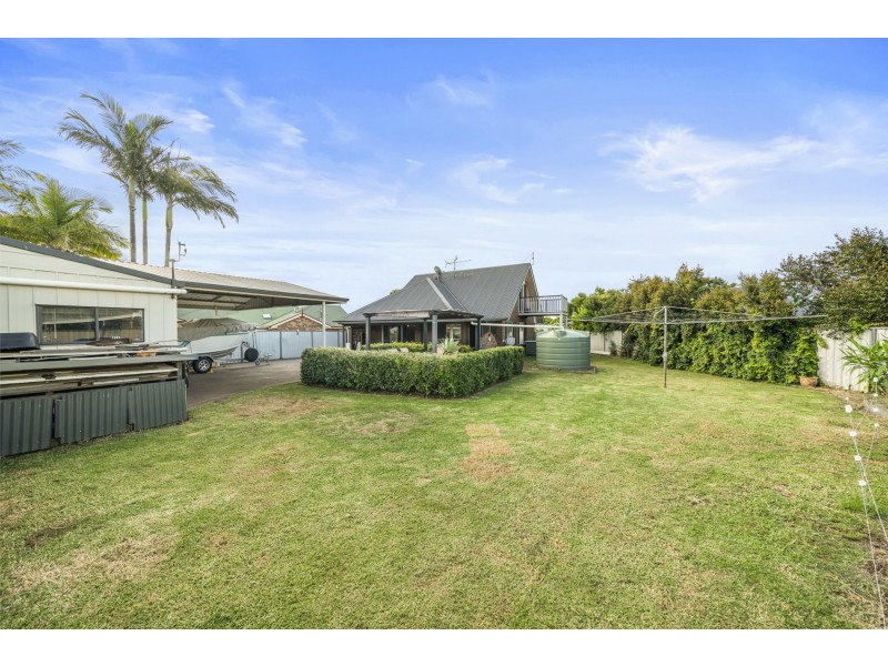 2 Dahlia Court, Middle Ridge QLD 4350