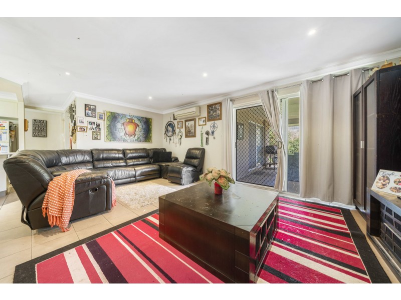9 Barambah Street, Glenvale QLD 4350