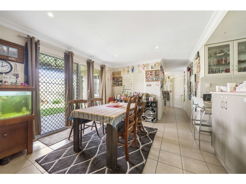 9 Barambah Street, Glenvale QLD 4350