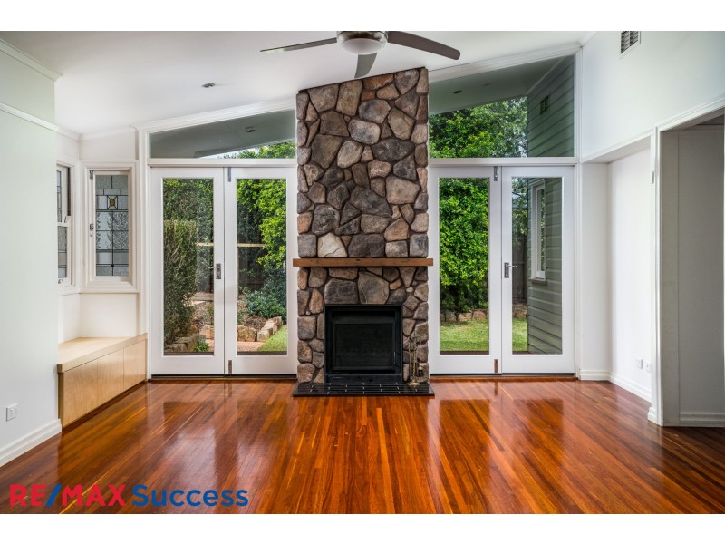 2 Lydwin Crescent, East Toowoomba QLD 4350