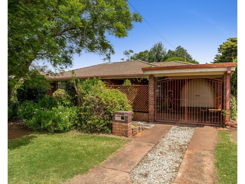 10 Matthews Street, Harristown QLD 4350