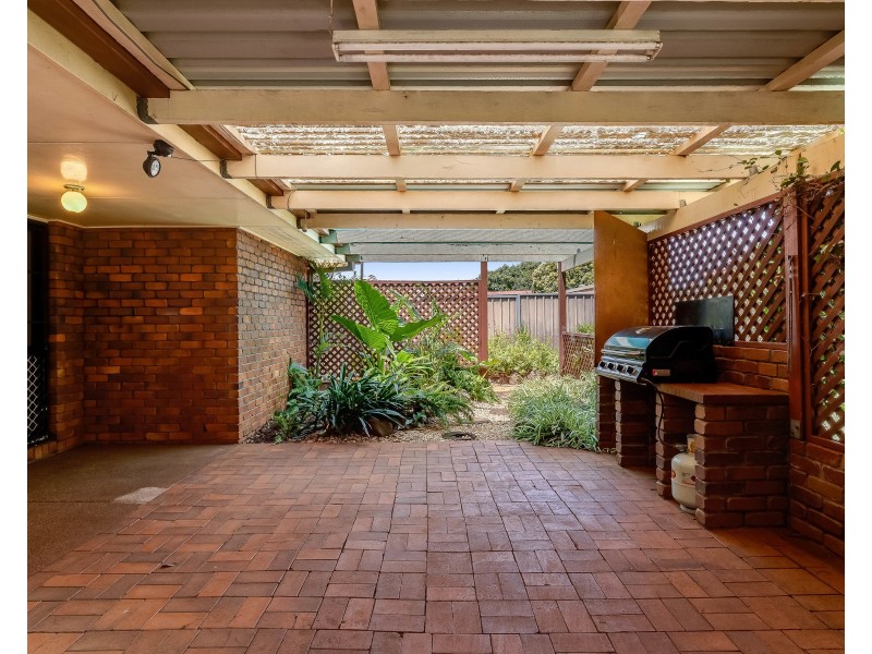 10 Matthews Street, Harristown QLD 4350