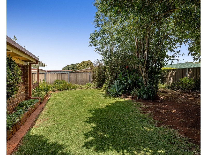 10 Matthews Street, Harristown QLD 4350