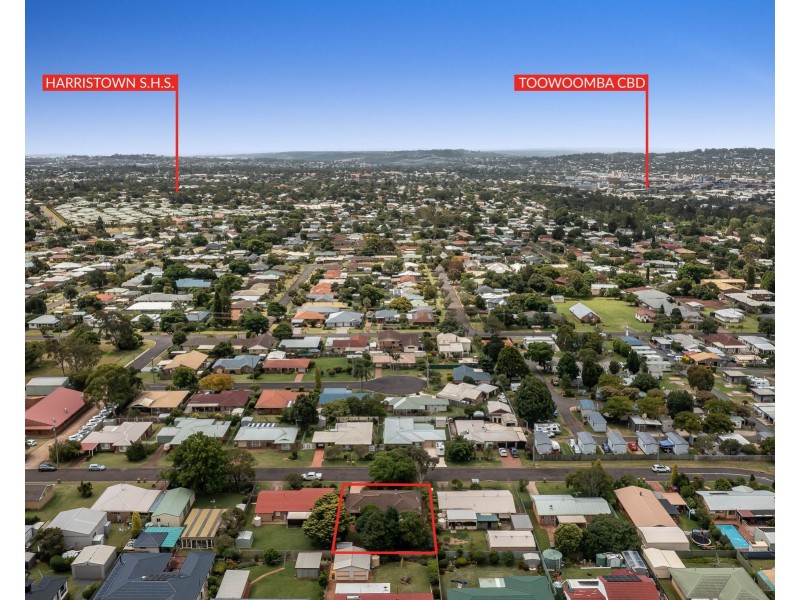 10 Matthews Street, Harristown QLD 4350