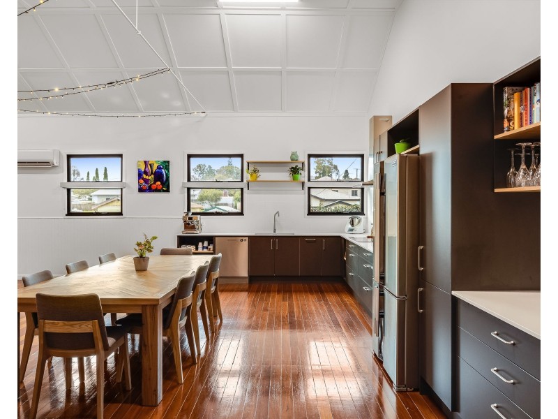 2 Allan Street, North Toowoomba QLD 4350