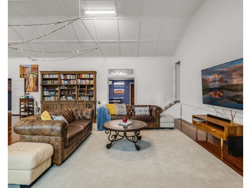 2 Allan Street, North Toowoomba QLD 4350