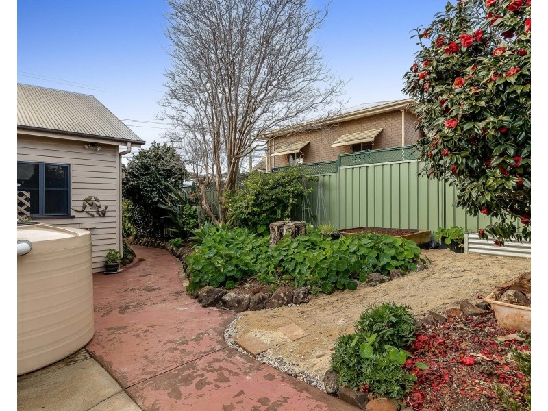 2 Allan Street, North Toowoomba QLD 4350