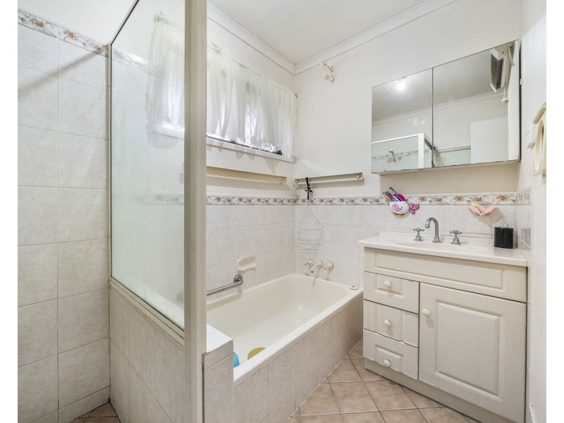 376 Hume Street, Centenary Heights QLD 4350