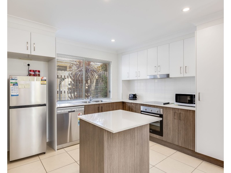 4/227 Nelson Street, Kearneys Spring QLD 4350