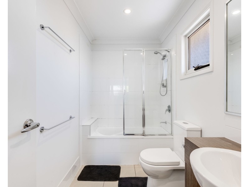 4/227 Nelson Street, Kearneys Spring QLD 4350