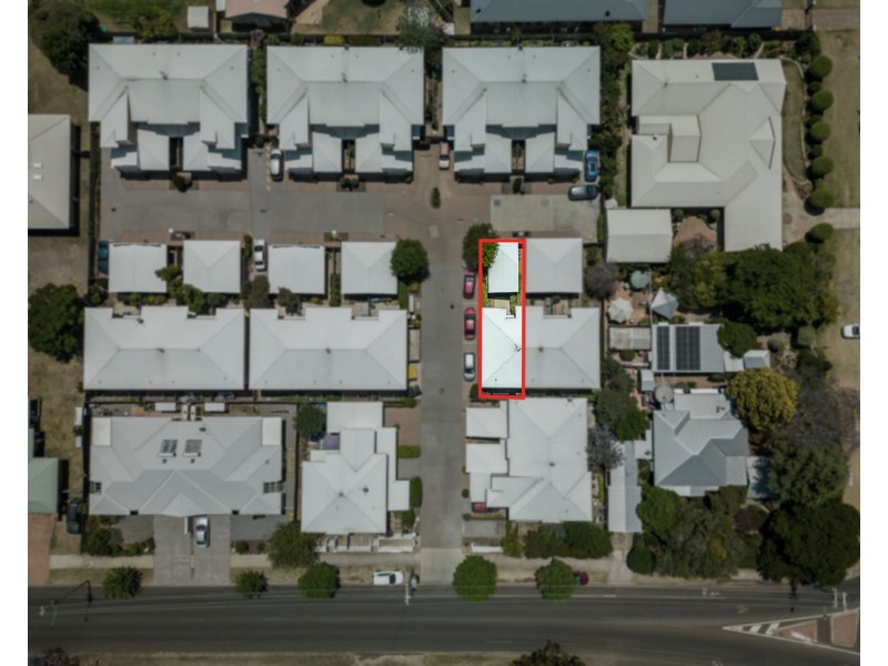 4/227 Nelson Street, Kearneys Spring QLD 4350