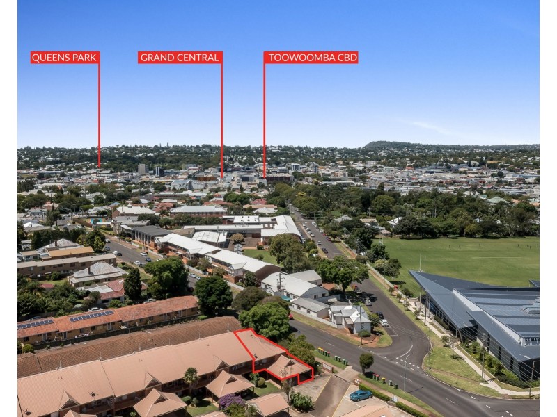 24/367 Margaret Street, Newtown QLD 4350