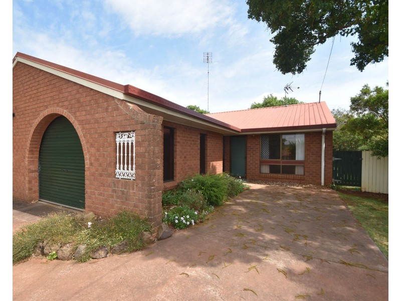 1/37 Agnes Street, Centenary Heights QLD 4350