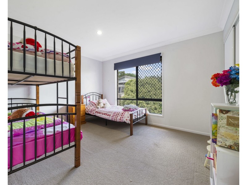 4 Winning Street, Glenvale QLD 4350