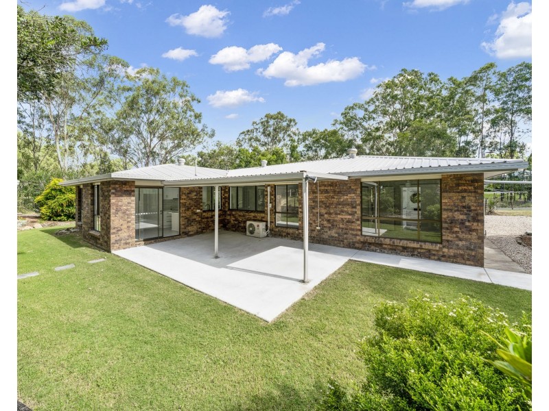90 Koreelah Street, Upper Lockyer QLD 4352