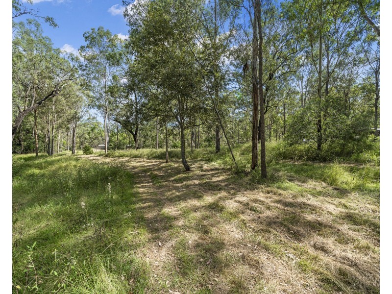 90 Koreelah Street, Upper Lockyer QLD 4352