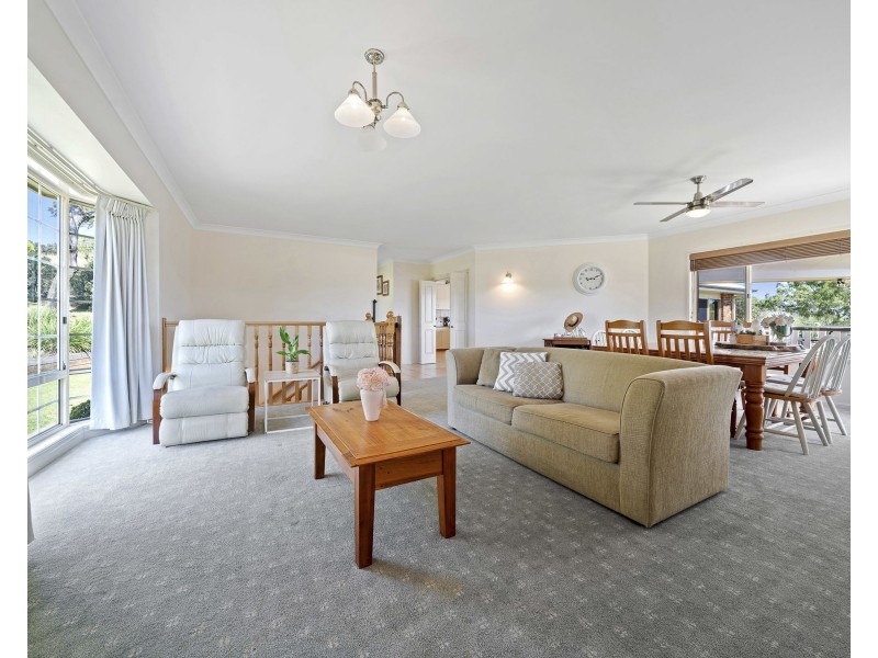 5 Ryans Drive, Cotswold Hills QLD 4350