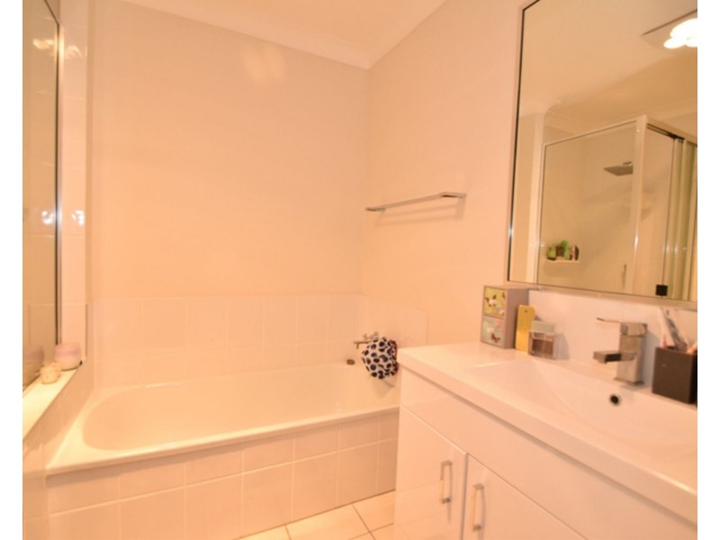 17/173 North Street, Rockville QLD 4350