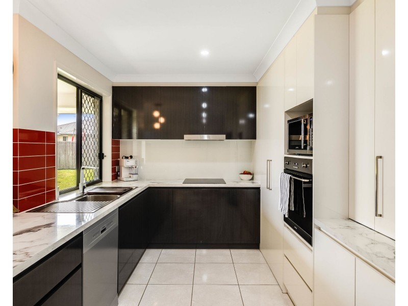 8 Corack Avenue, Cambooya QLD 4358