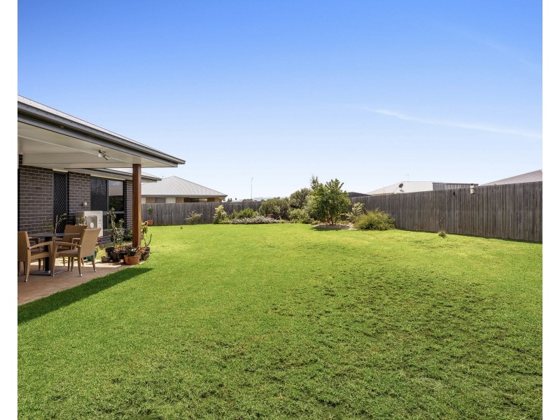 8 Corack Avenue, Cambooya QLD 4358