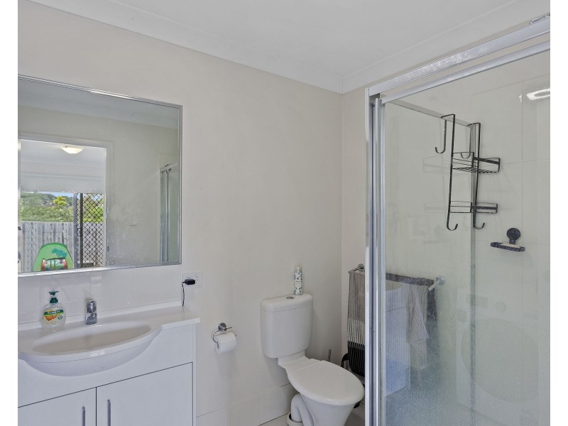 33 Cardamon Crescent, Glenvale QLD 4350