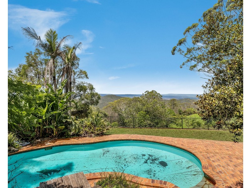 13 Murphys Creek Road, Blue Mountain Heights QLD 4350