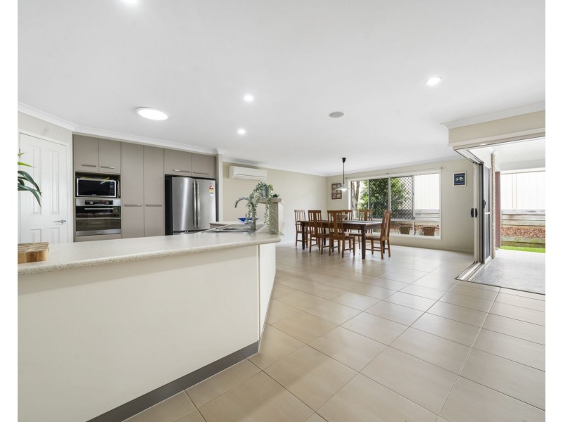 46 Honeyeater Drive, Highfields QLD 4352