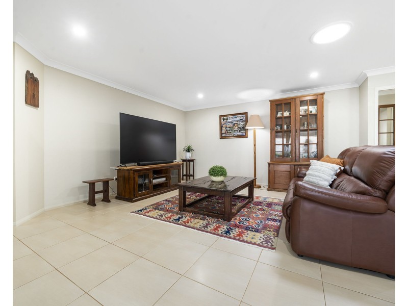46 Honeyeater Drive, Highfields QLD 4352