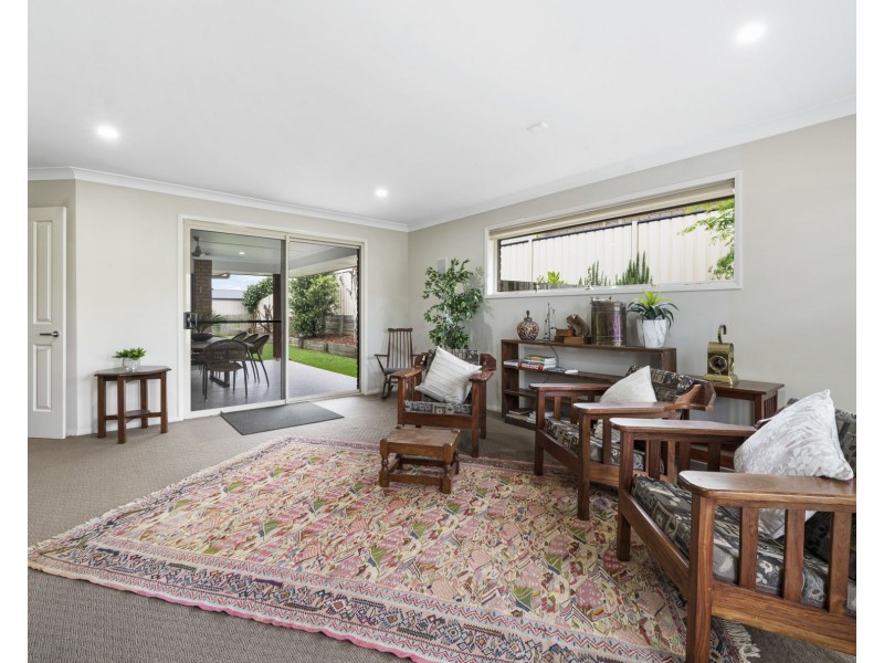 46 Honeyeater Drive, Highfields QLD 4352