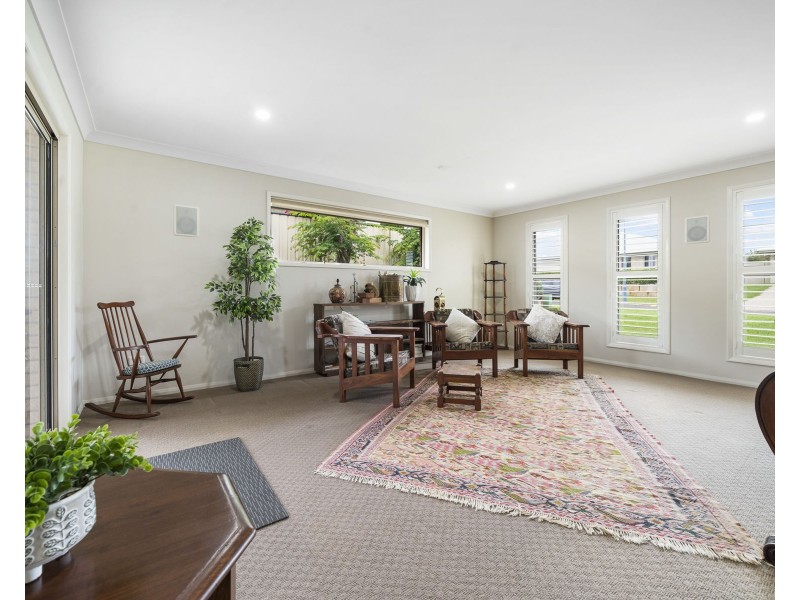 46 Honeyeater Drive, Highfields QLD 4352