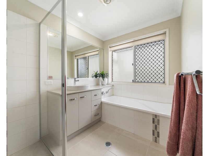 46 Honeyeater Drive, Highfields QLD 4352