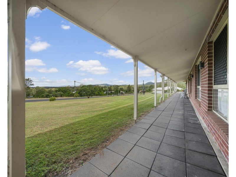 7 Kate Court, Withcott QLD 4352