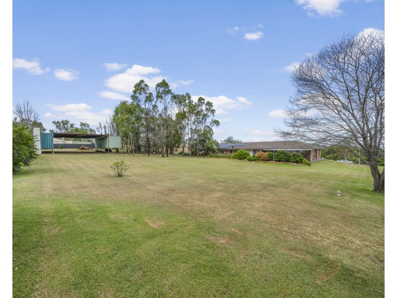 7 Kate Court, Withcott QLD 4352