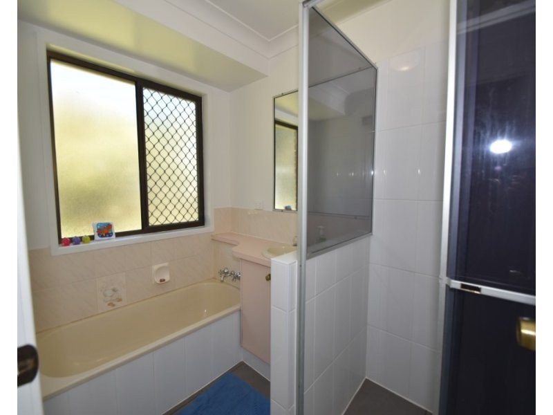 40 Wiemers Crescent, Centenary Heights QLD 4350