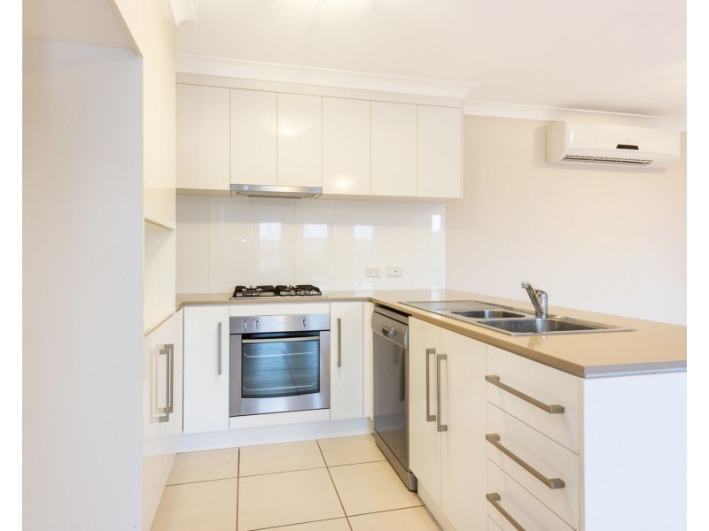 1/16 McMorrow Street, Kearneys Spring QLD 4350