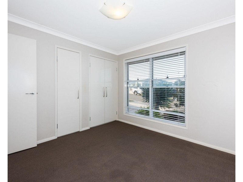 1/16 McMorrow Street, Kearneys Spring QLD 4350