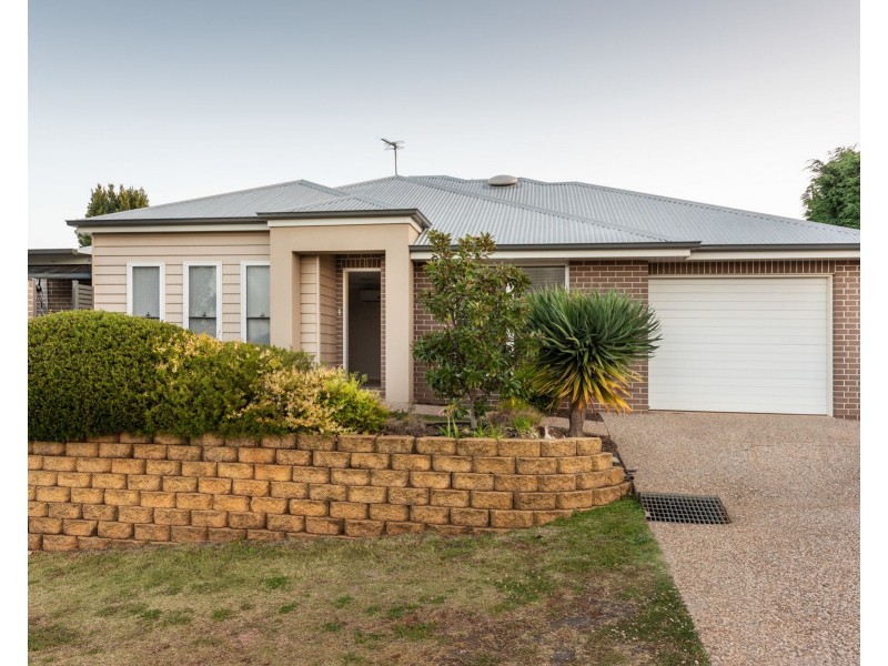 1/16 McMorrow Street, Kearneys Spring QLD 4350
